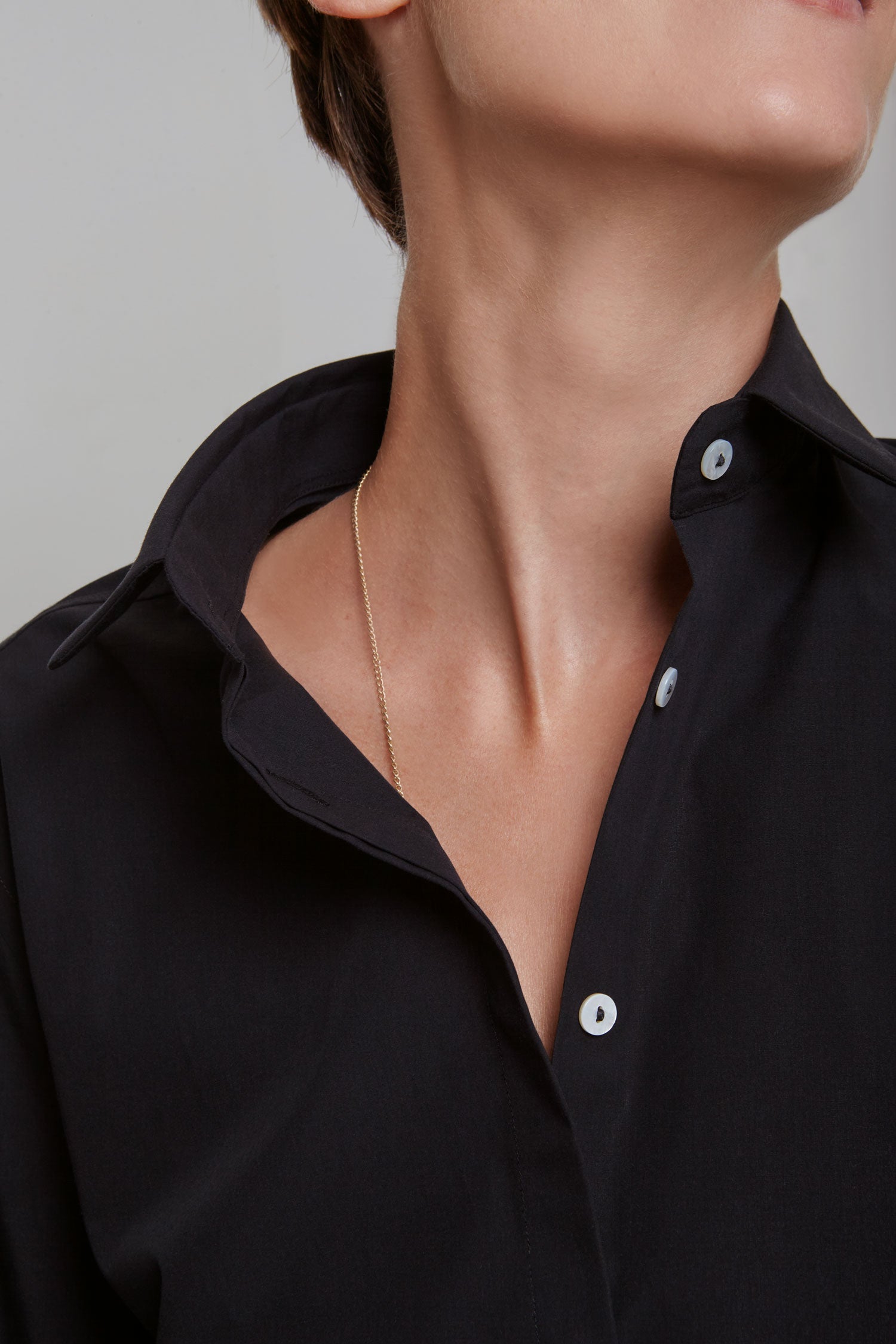 Shirt 1974 with french cuffs in super soft cotton - Black Edition